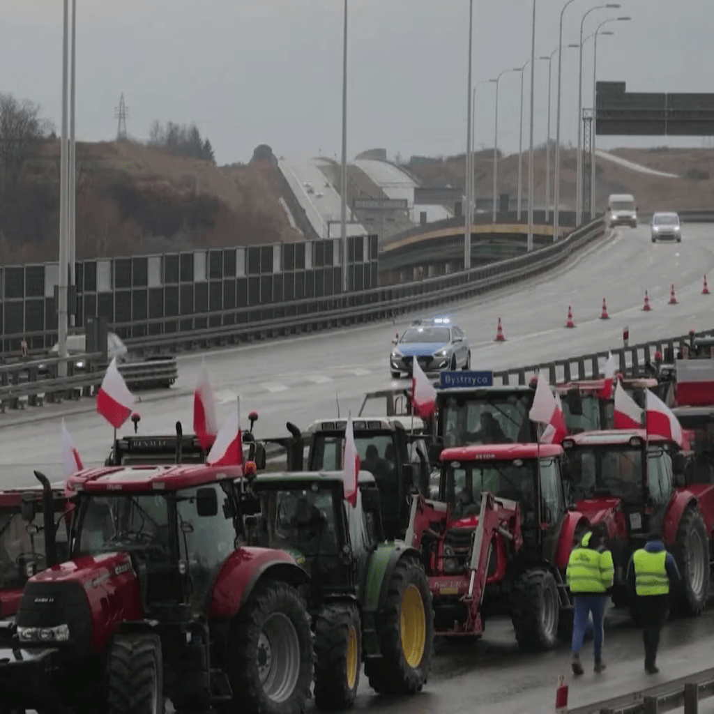 Poljski poljoprivrednici blokirali Varšavu