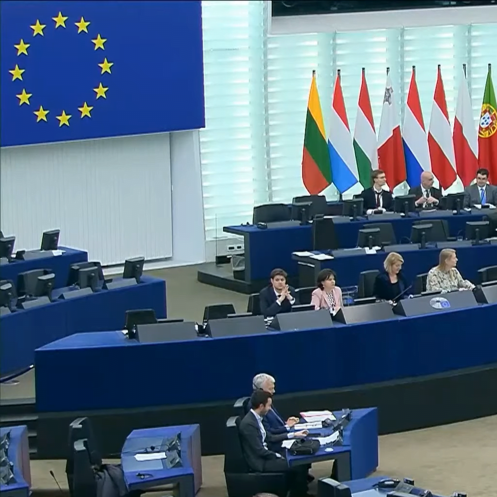 Rezolucija EP dovodi Vučića u škripac