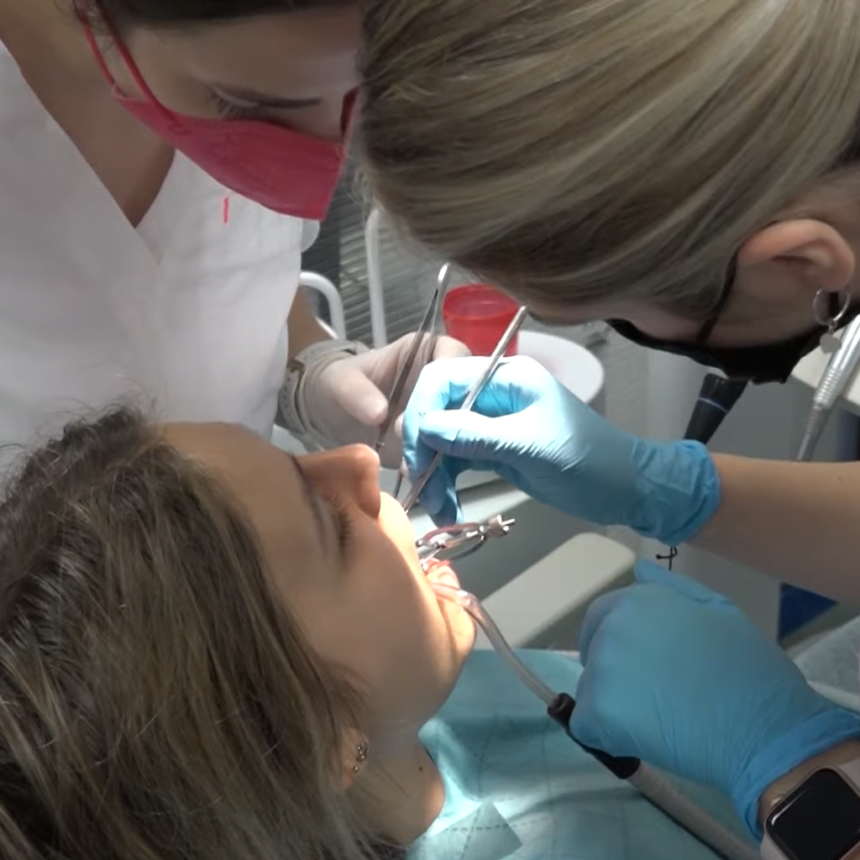 U Srbiji čak 700.000 građana nema nijedan zub