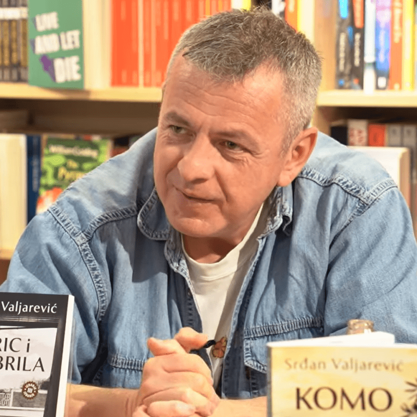 Srđan Valjarević Moj otac i ja smo imali loš odnos kada sam bio mlad, a razišli smo se kao najveći prijatelji dok je umirao