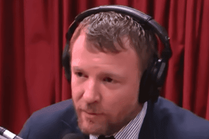 Gaj Riči radi na seriji o Šerloku Holmsu