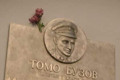 Darko Buzov Moj otac Tomo Buzov je ubijen jer nije hteo da ćuti