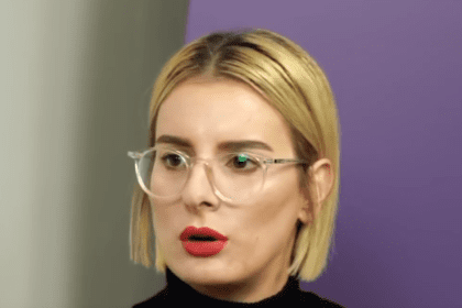 Hana Selimović odgovorila Ani Brnabić Nisu pozorišta vaša, naša su. Nisu pare vaše, naše su. Nije zemlja vaša, naša je