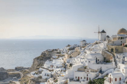 Zašto se Santorini trese na svakih nekoliko minuta