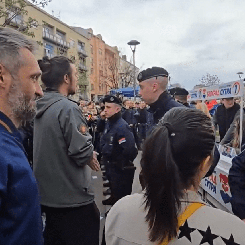 Napetosti na Zvezdari i Vračaru SNS aktivisti ponovo sa štandovima, građani izražavaju nezadovoljstvo