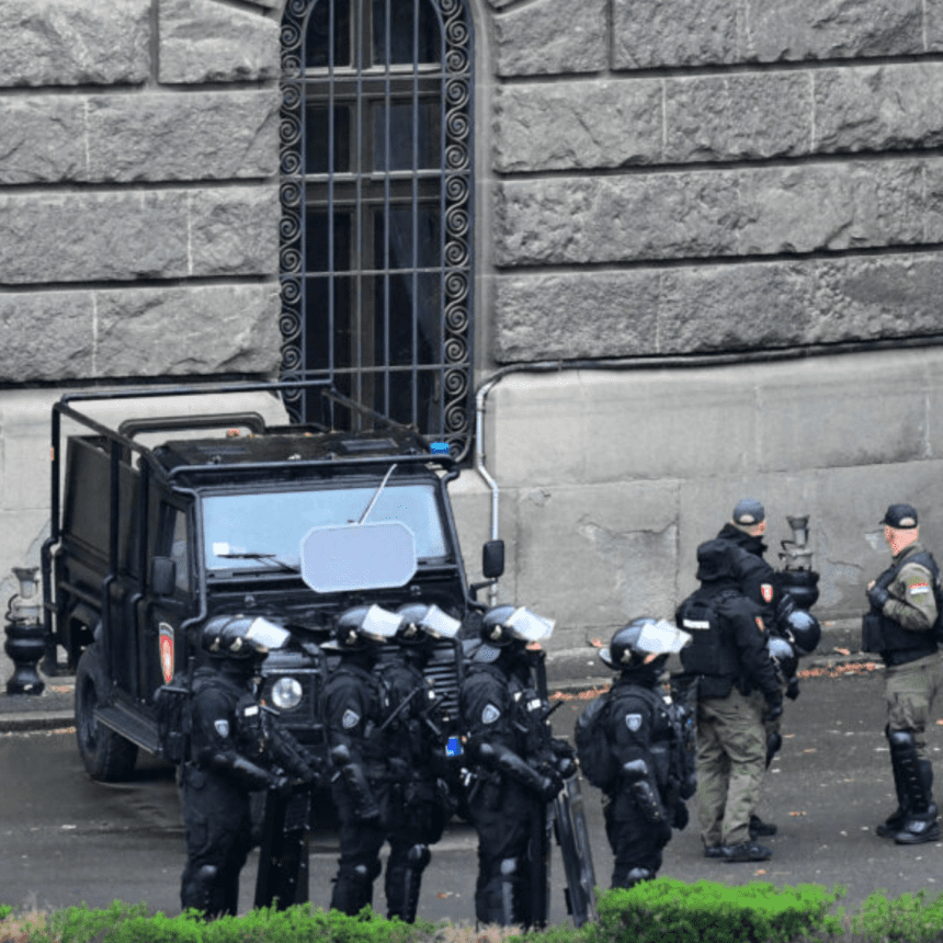 Žandarm tvrdi za Danas Više zvučnih topova bilo raspoređeno u subotu na protestu