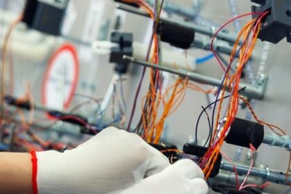 Zatvaranje fabrika po Srbiji