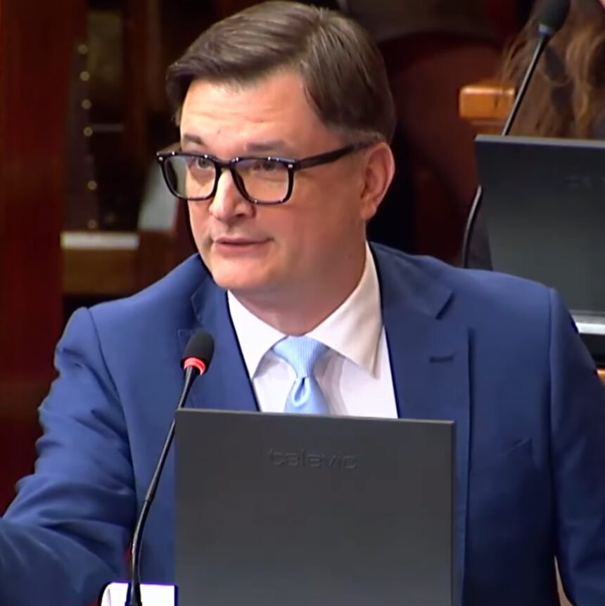 Neprimeren politički govor u Skupštini jeste ogledalo društva