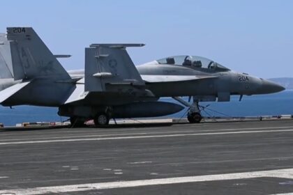 Američka mornarica preraspoređuje nosače aviona