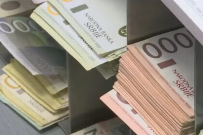 Kako je Srbija godinama navikavana na život između minimalca i sive zone
