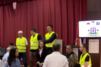 Kula kao ogledalo Srbije Zašto je jedan glas izazvao paniku u SNS-u